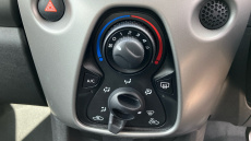 Toyota Aygo 1.0 VVT-i X-Play 5dr Petrol Hatchback